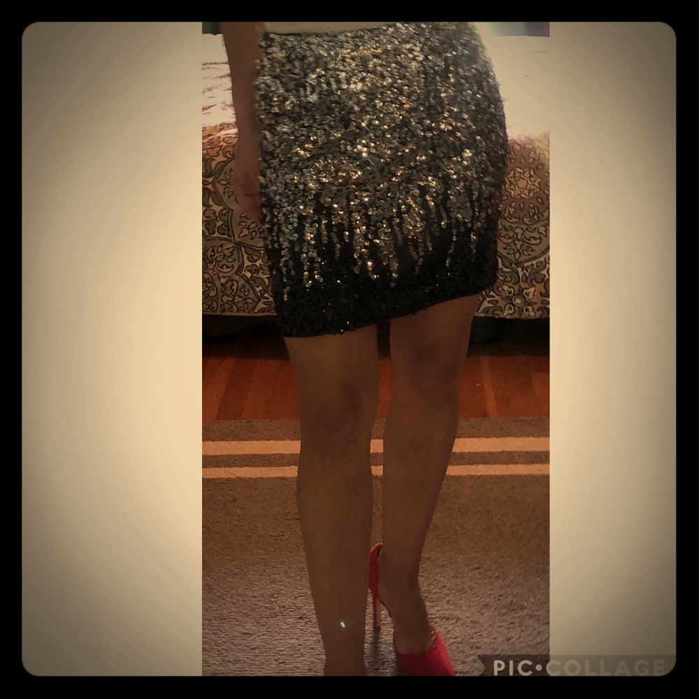Ombré black & silver sequins mini skirt